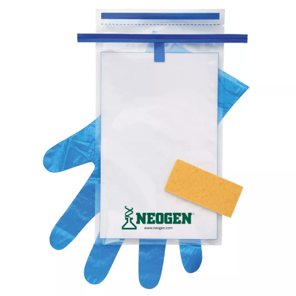 Esponjas hidratadas con 10mL de Caldo Letheen y dos guantes envasadas en una bolsa individualmente que permite rotularlas con facilidad y libres de biocidas.